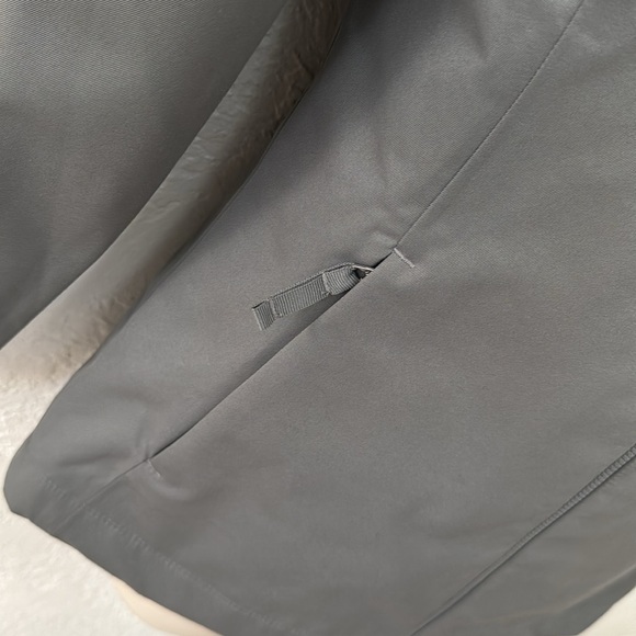 NIKE Golf Women’s Gray Storm - Fit Jacket Size Small EUC - Picture 4 of 17